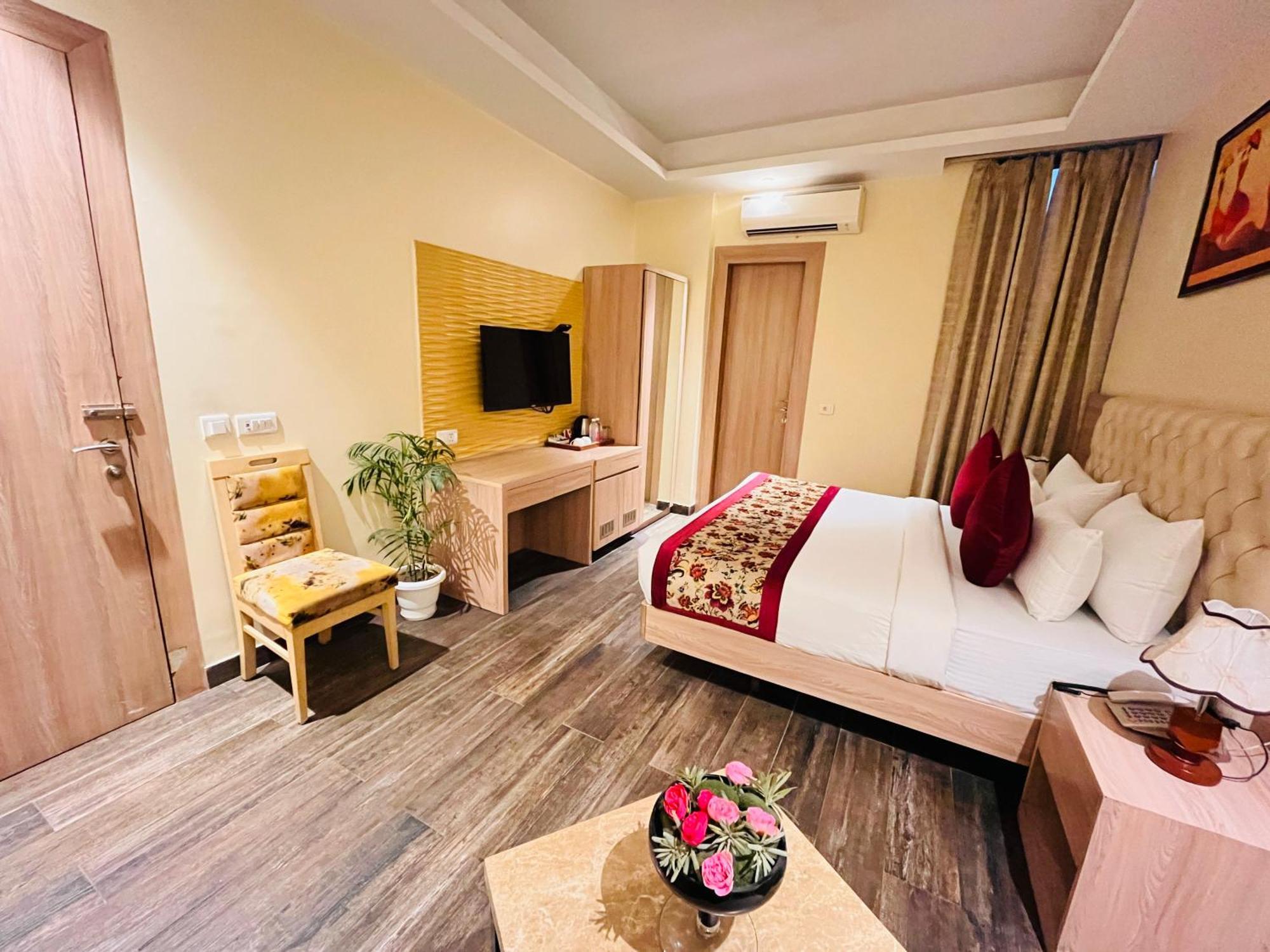 Hotel Banz Near Indira Gandhi Airport Delhi Nové Dillí Exteriér fotografie