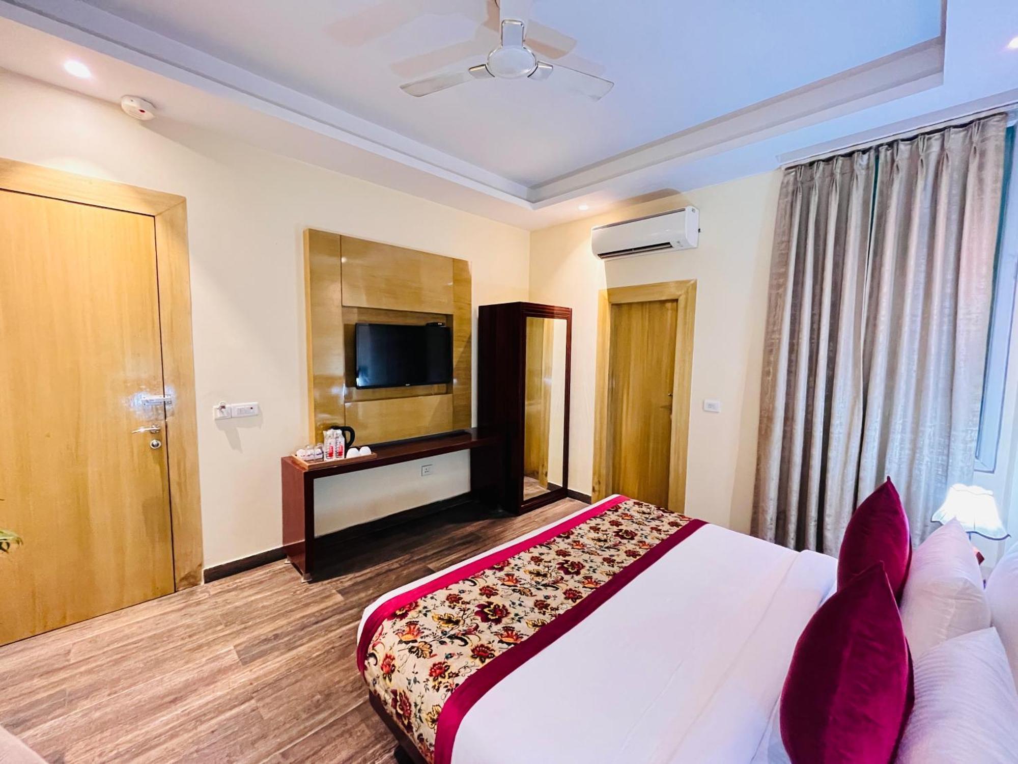 Hotel Banz Near Indira Gandhi Airport Delhi Nové Dillí Exteriér fotografie