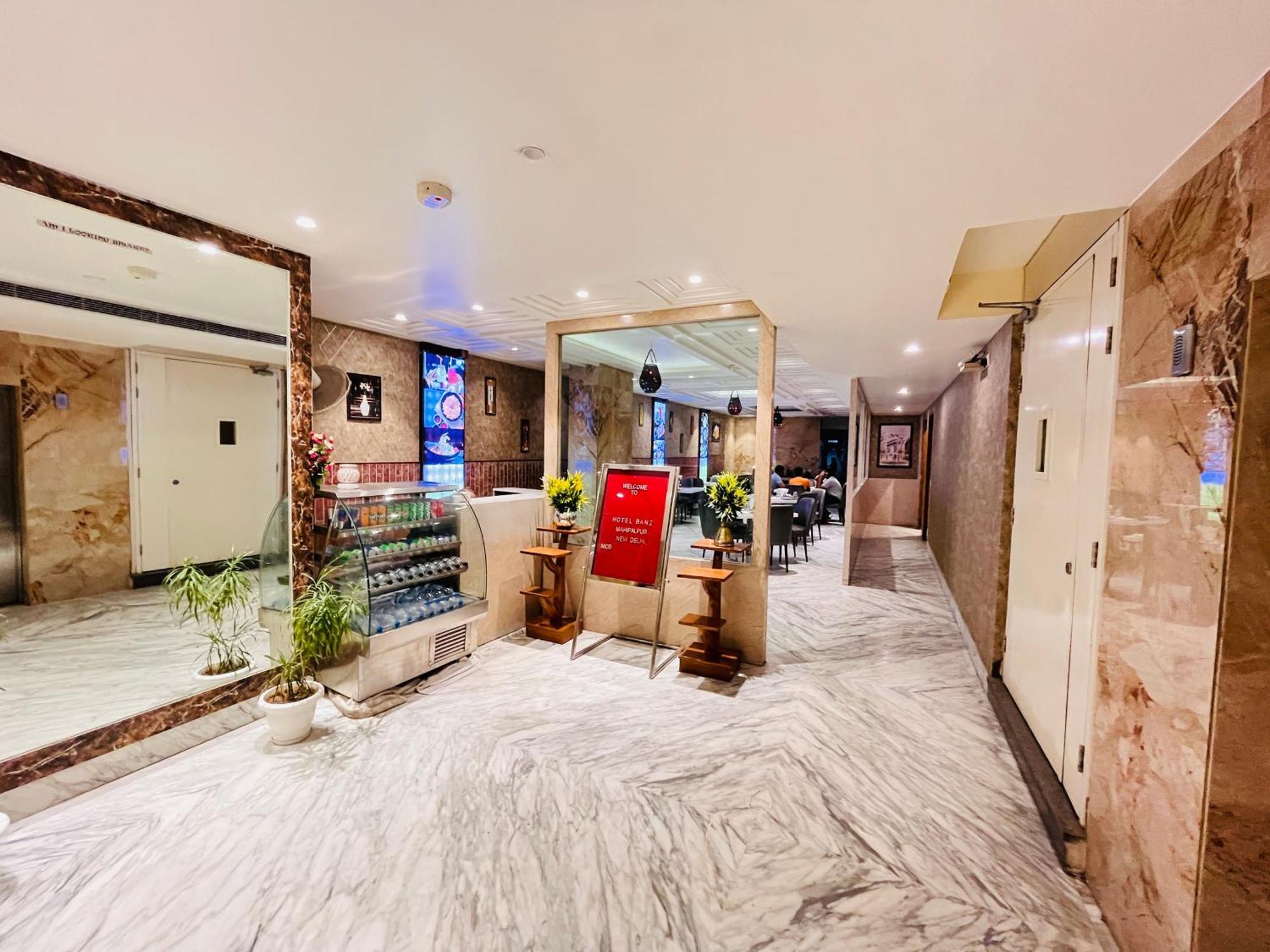 Hotel Banz Near Indira Gandhi Airport Delhi Nové Dillí Exteriér fotografie